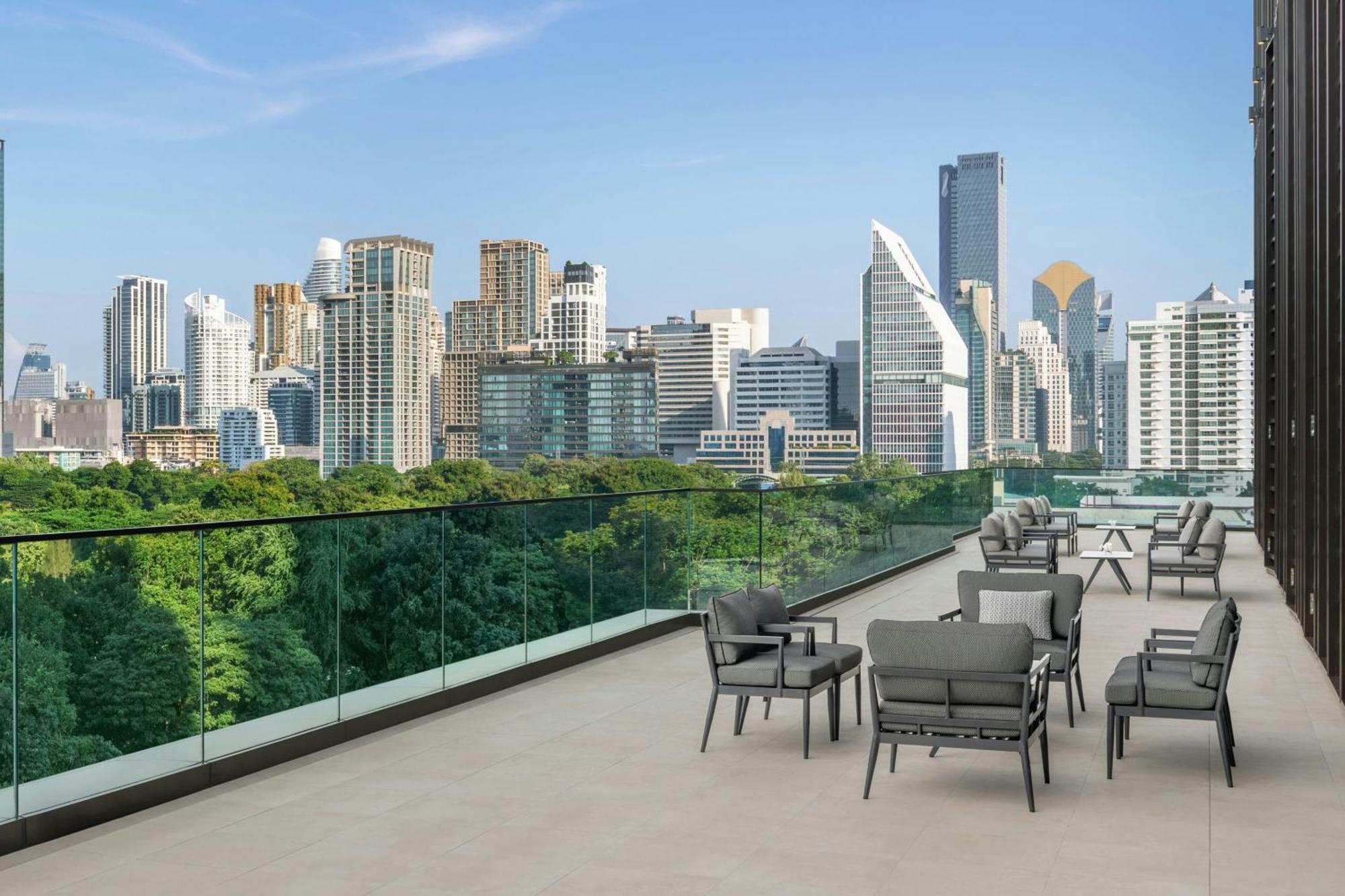 The Ritz-Carlton, Bangkok Hotel Exterior photo