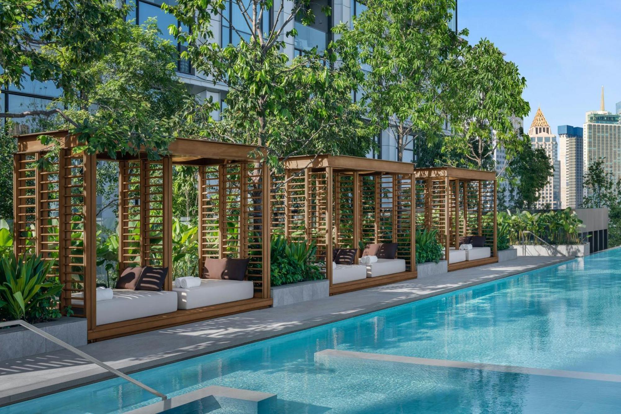 The Ritz-Carlton, Bangkok Hotel Exterior photo