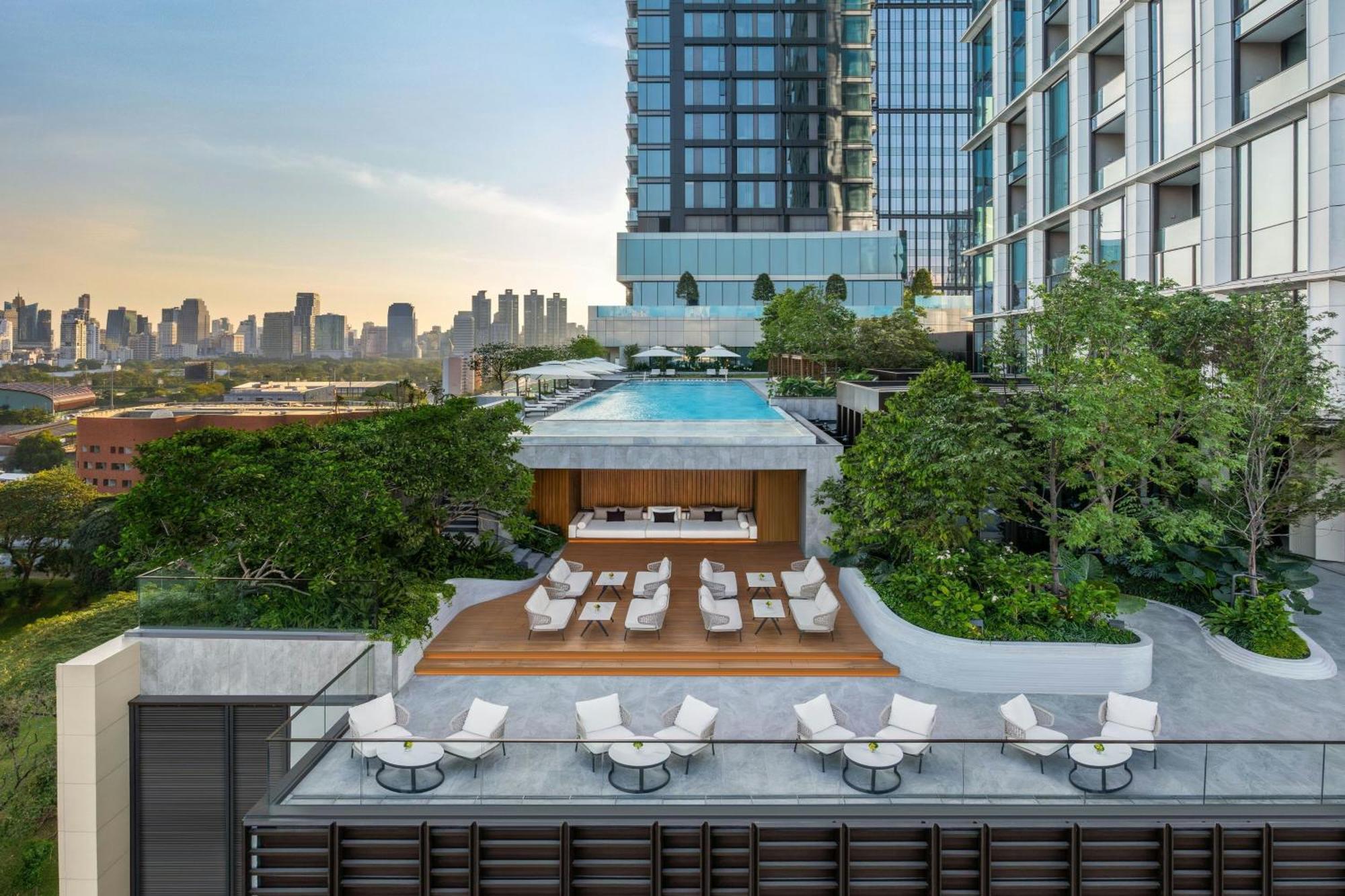 The Ritz-Carlton, Bangkok Hotel Exterior photo