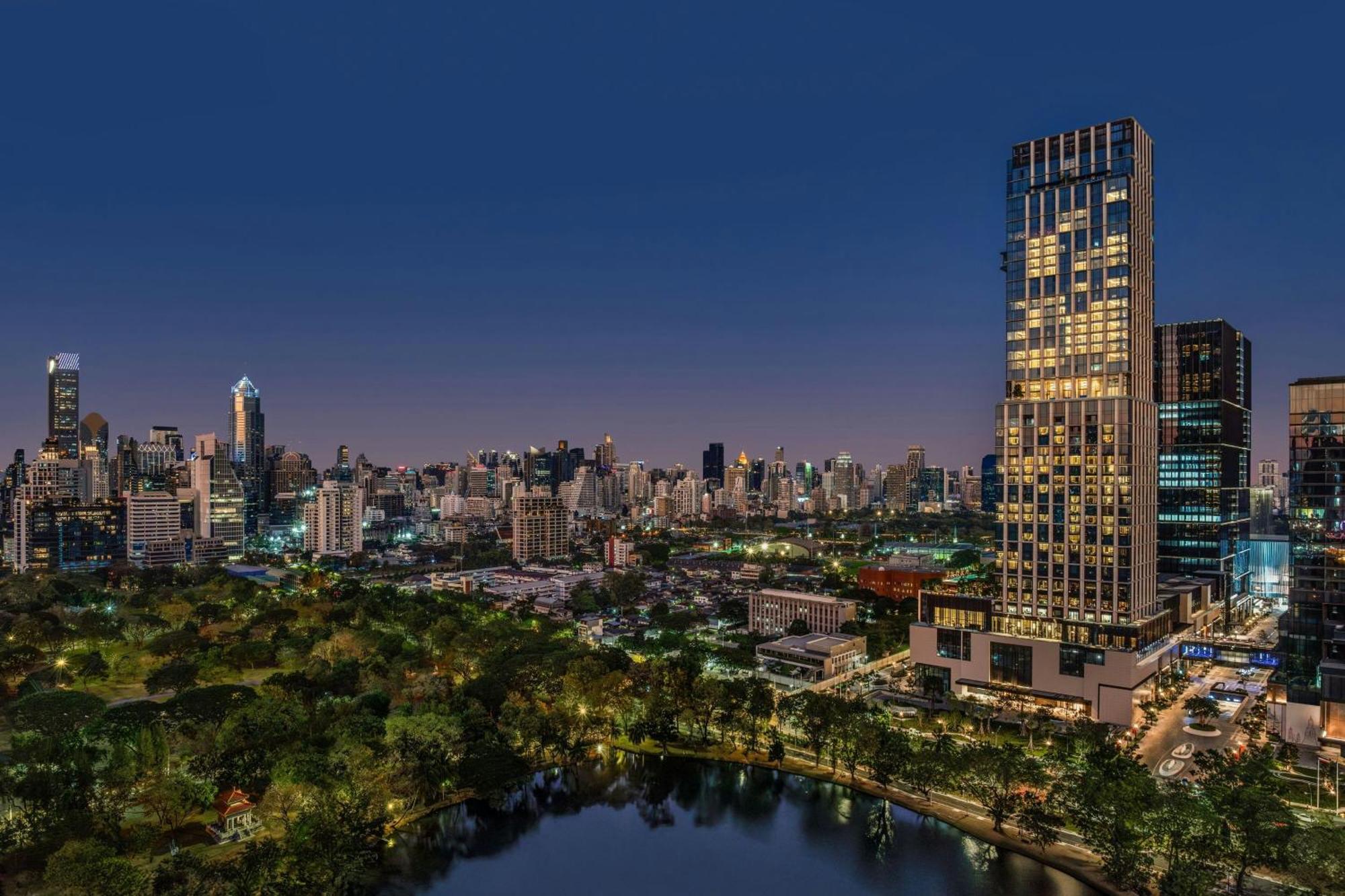The Ritz-Carlton, Bangkok Hotel Exterior photo