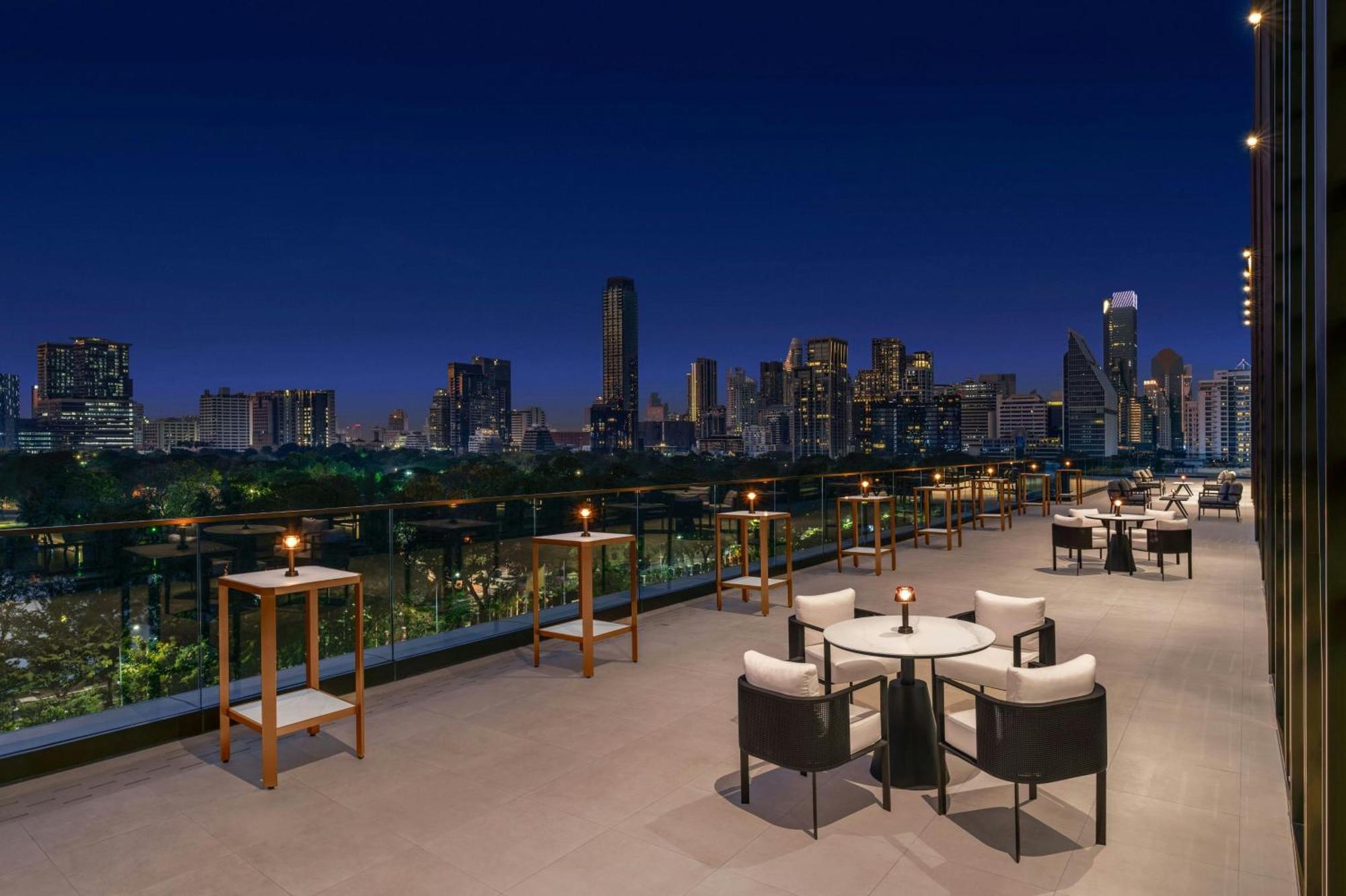 The Ritz-Carlton, Bangkok Hotel Exterior photo