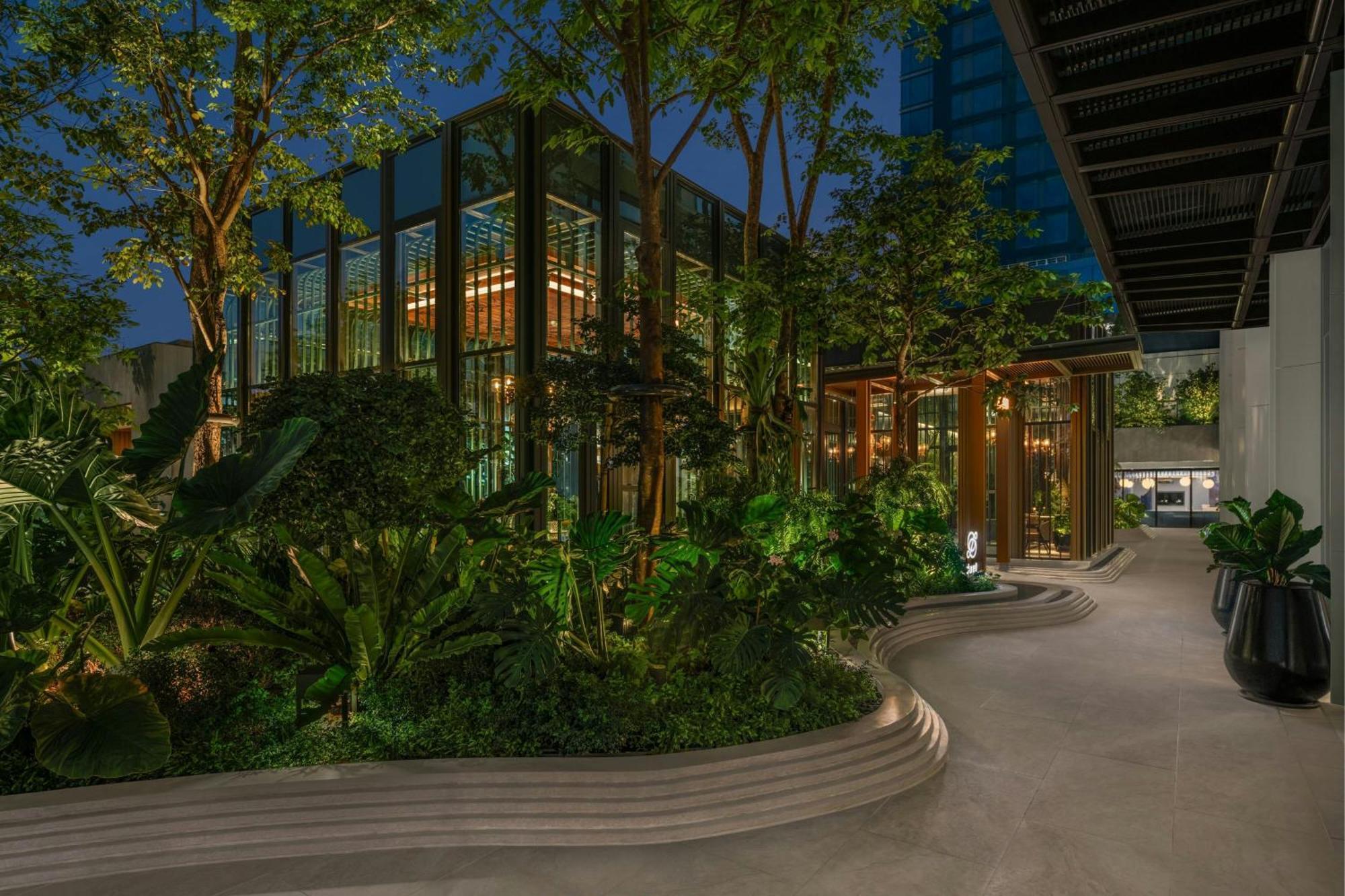 The Ritz-Carlton, Bangkok Hotel Exterior photo